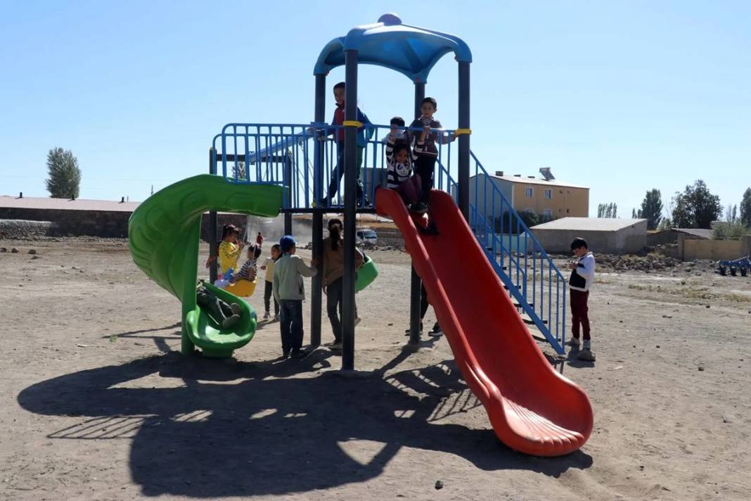 İlçedeki köyler arasında tek: Erkekler varken kadına sıcak bakmıyorduk ama... 9